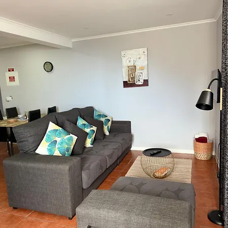 Gouveia Family Escape