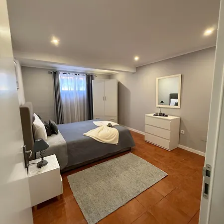 Gouveia Family Escape