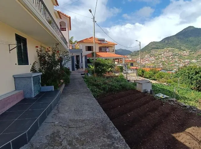 Gouveia Family Escape Apartmán *