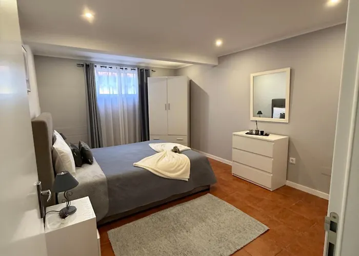 Gouveia Family Escape